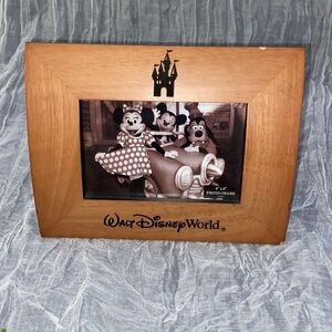Walt Disney World 4” x 6” frame